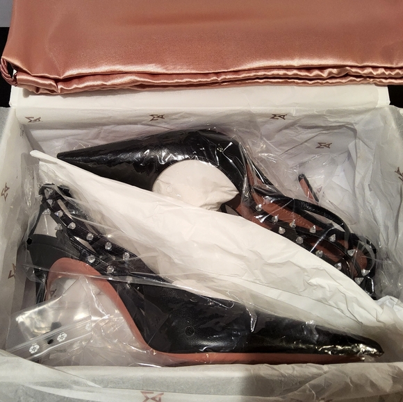 Amina Muaddi Pumps, sz 10/40, NEW IN BOX